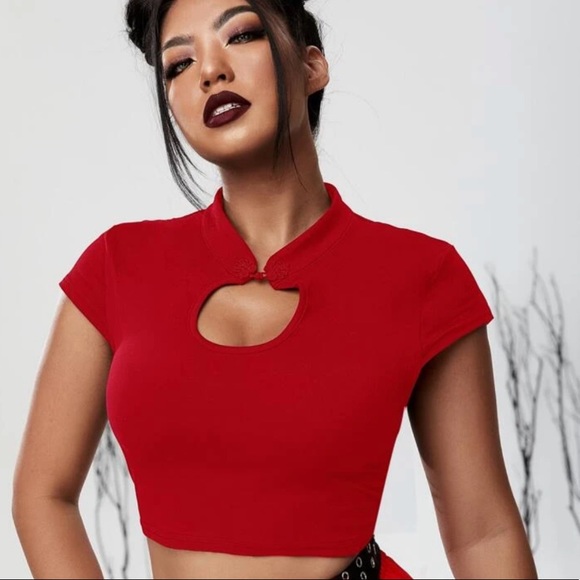 Cut Out Crop Top - Picture 1 of 2